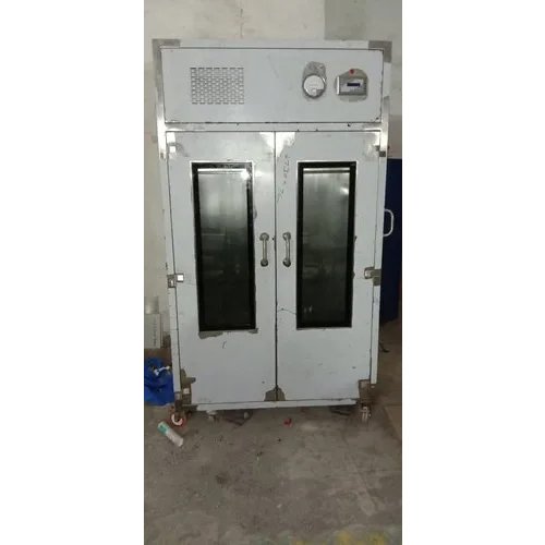 Dynamic-Garment-Cubicle.